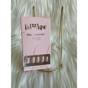 Red Aspen Nail Dashes- Opportunity Knocks, Andrea